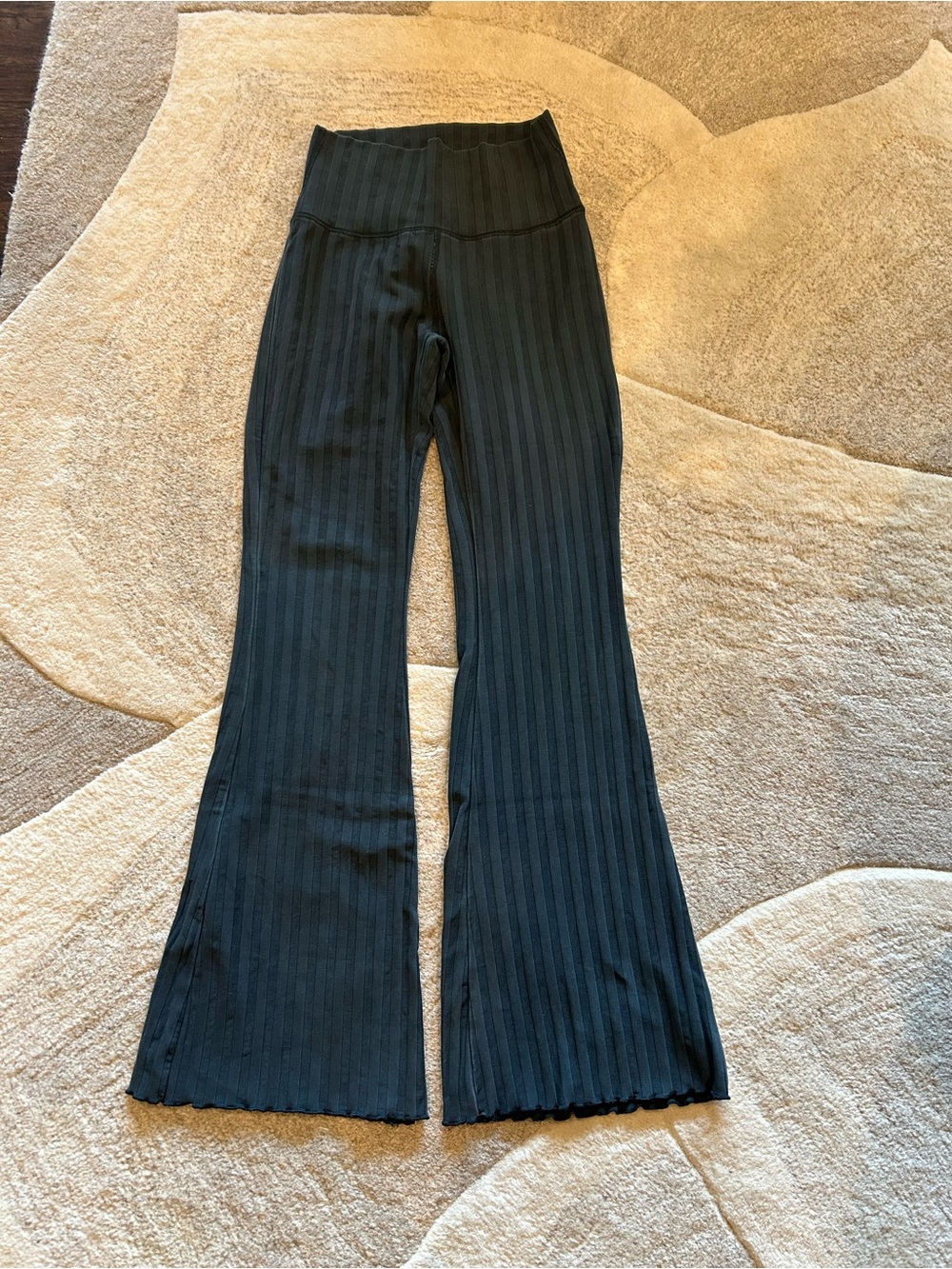 Offline by Aerie Ribbed Flare Leggings Smoked Gray Size Small Short
